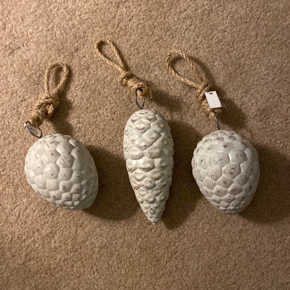 Winter White Pinecones Ornaments